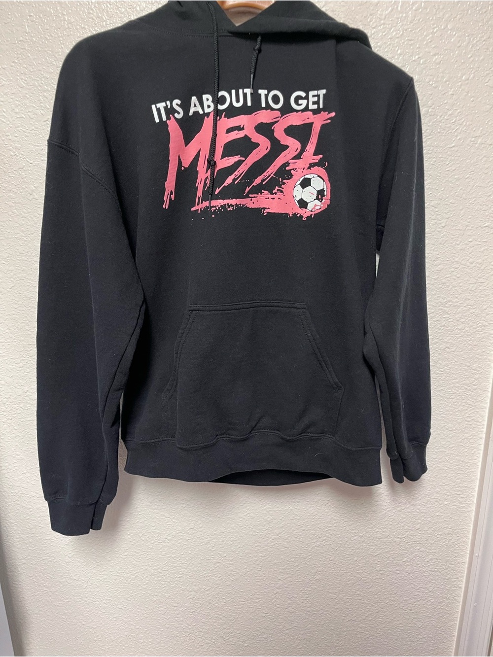 Gildan Black Heavy Blend Pullover Hoodie